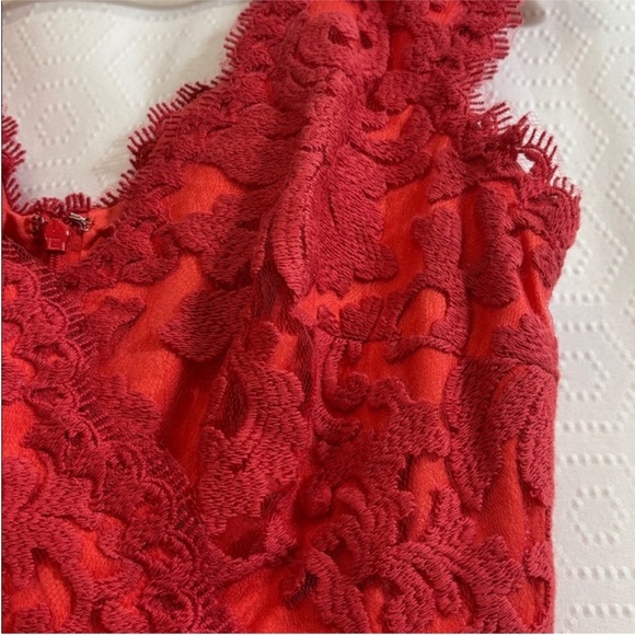 Tadashi Shoji Red Lace Pencil Dress Size 8 - Picture 6 of 12